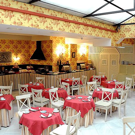 סביליה Hotel Dona Maria מראה חיצוני תמונה