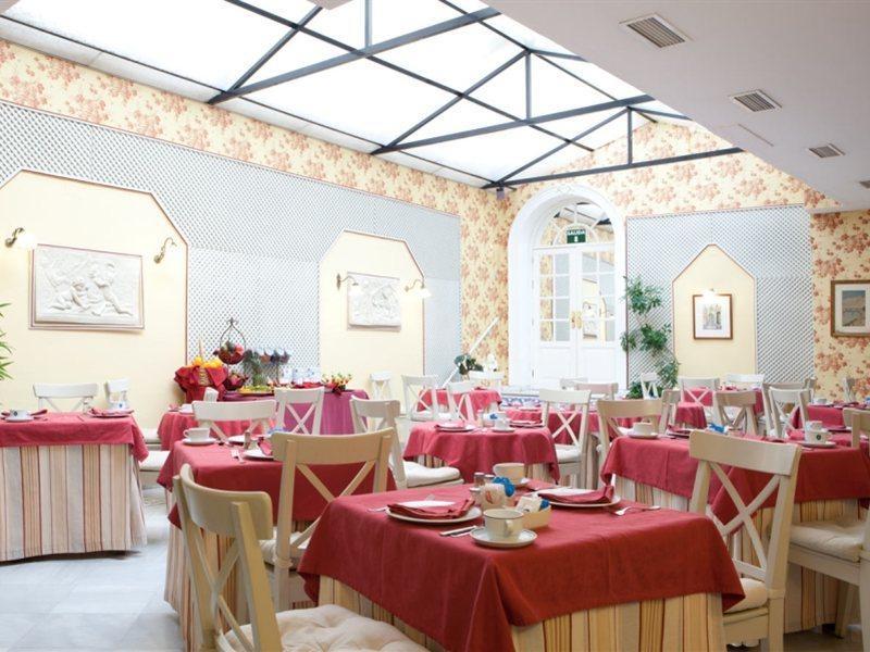 סביליה Hotel Dona Maria מראה חיצוני תמונה