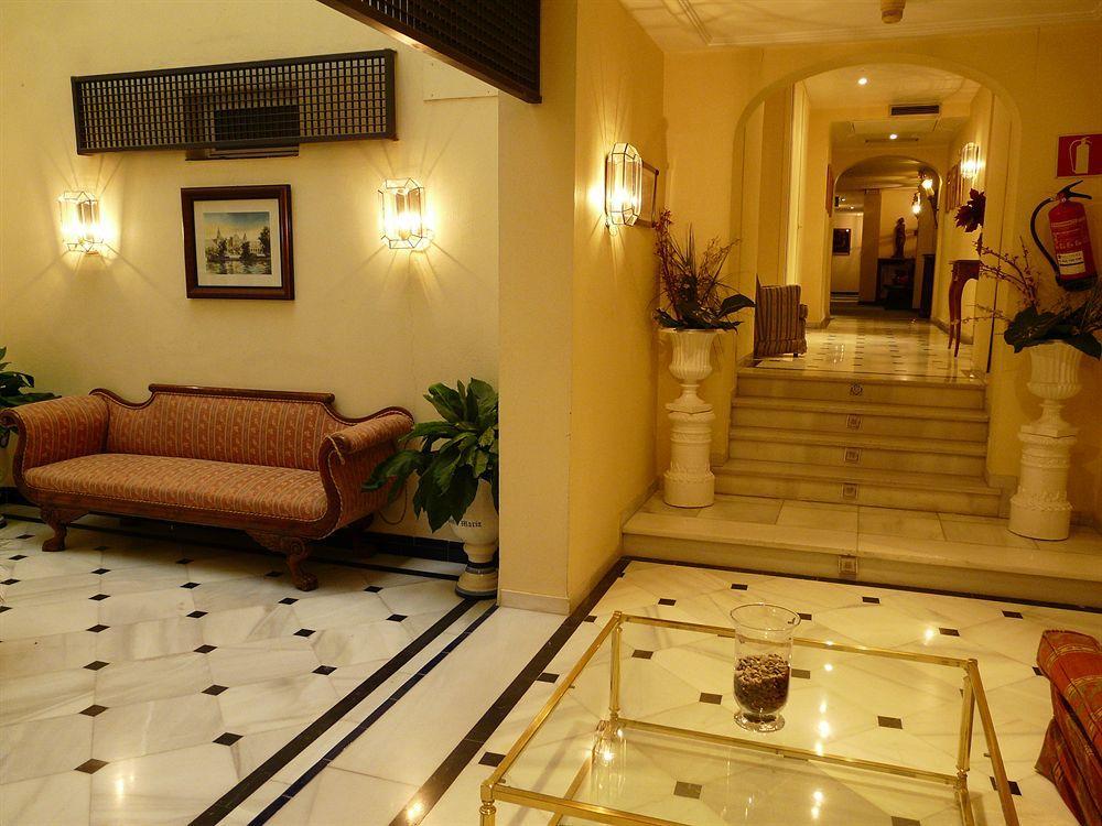 סביליה Hotel Dona Maria מראה חיצוני תמונה