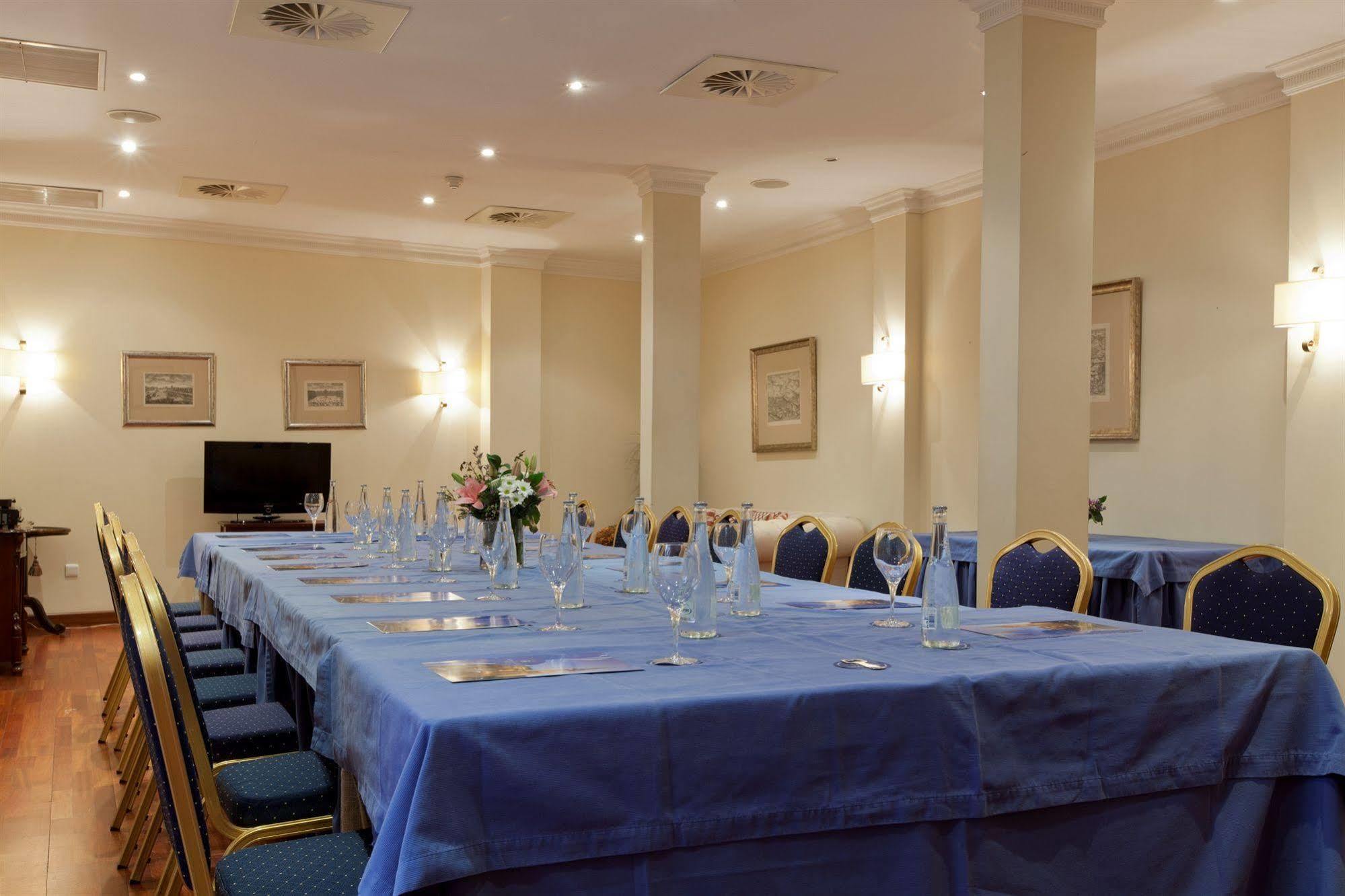 סביליה Hotel Dona Maria חדר תמונה